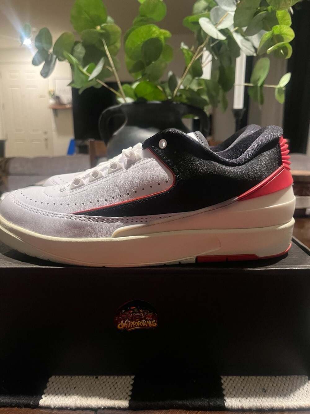 Nike Air Jordan 2 Retro Low Chicago Size 9